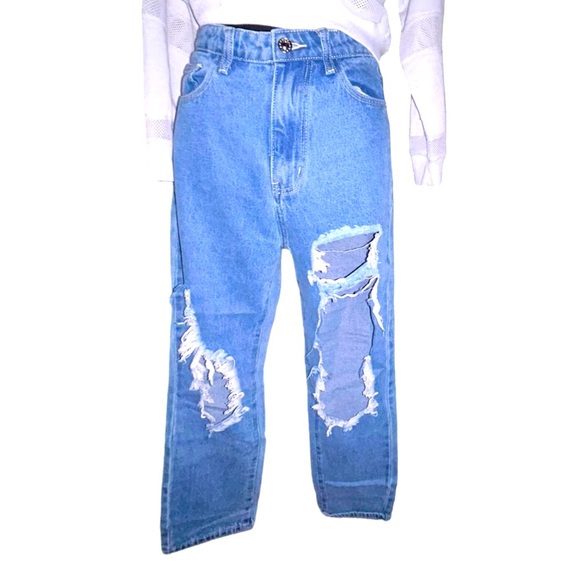 5/25$ ✨ Pretty little thing Mom Jeans - Picture 2 of 6